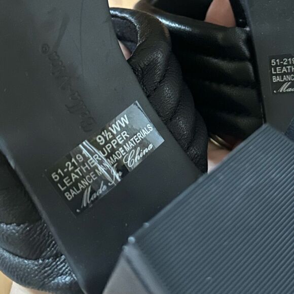 Bella Vita | Georgette Heeled Sandals - Picture 8 of 8